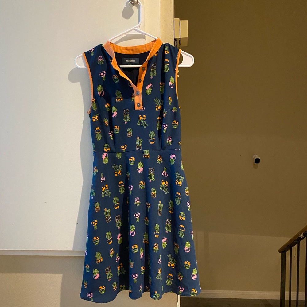 ModCloth Navy Cactus Print Sleeveless Dress with Orange Trim, size S, waist 25”